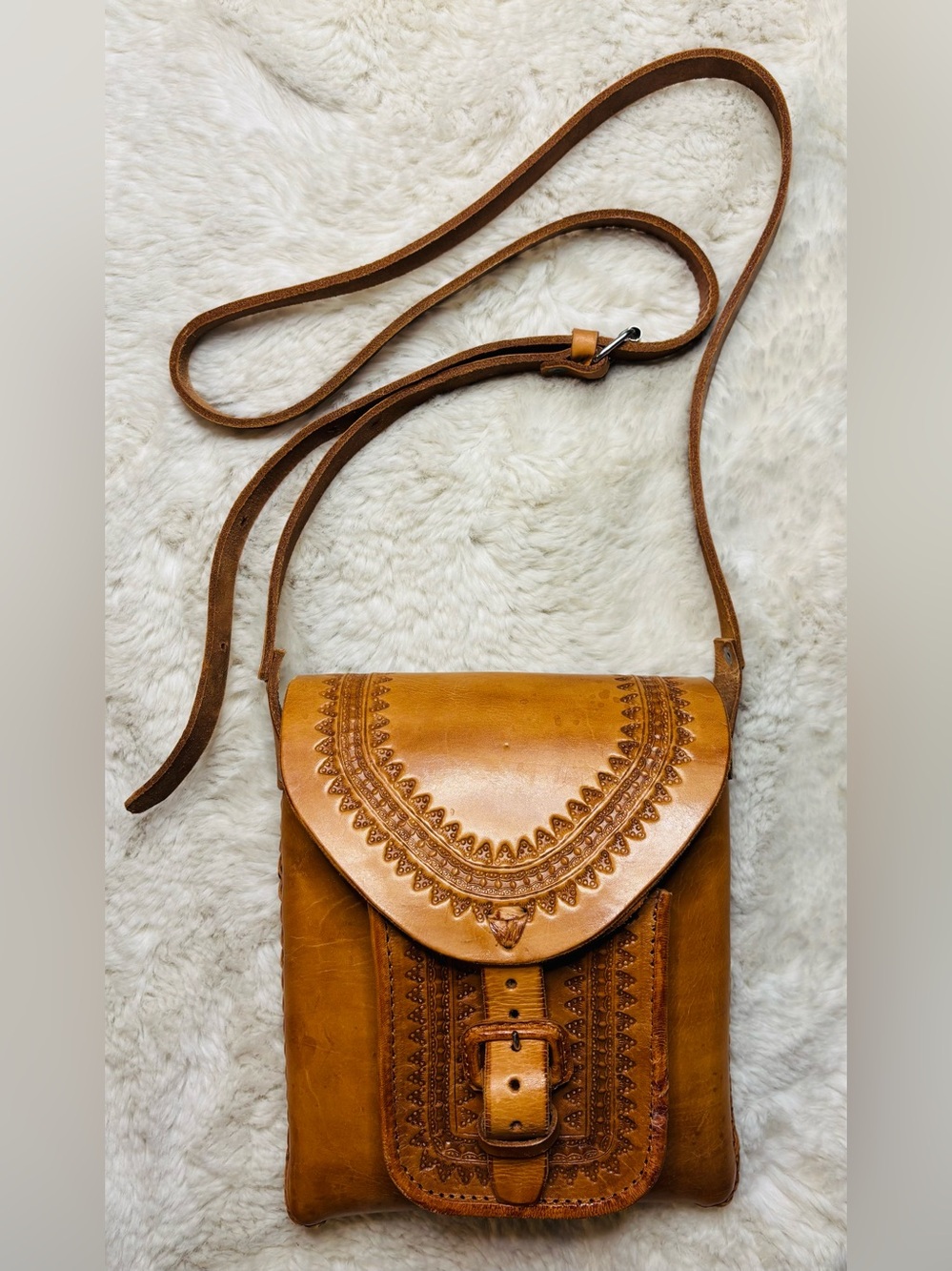 Vintage South of the Border Tooled Tan Leather Crossbody Bag Purse